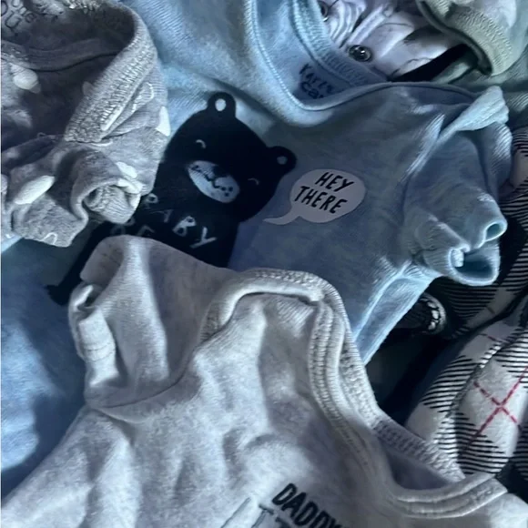 Assorted preemie one pieces - Picture 5 of 5